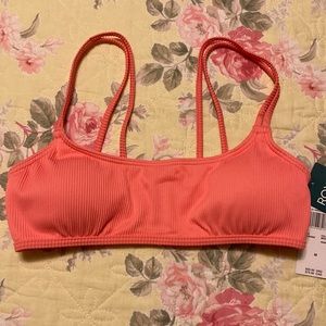 Roxy bikini top NWT